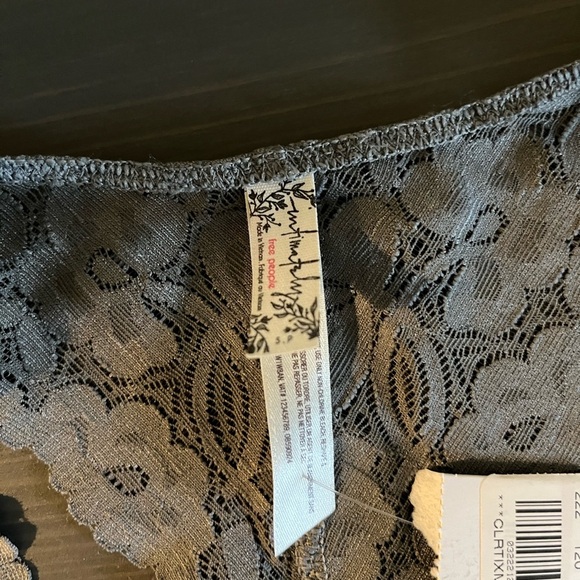 Free People Galloon Lace Bralette NWT - Picture 5 of 10